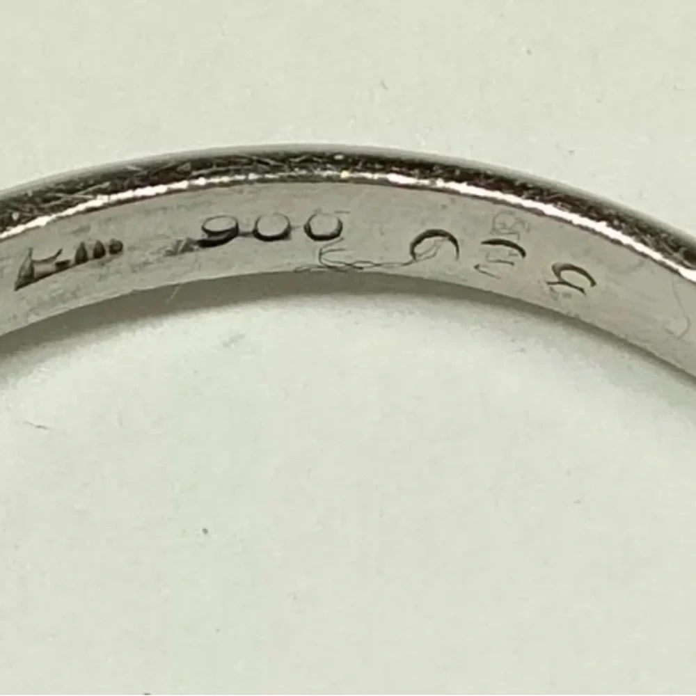 Real solid platinum ring - Picture 2 of 5